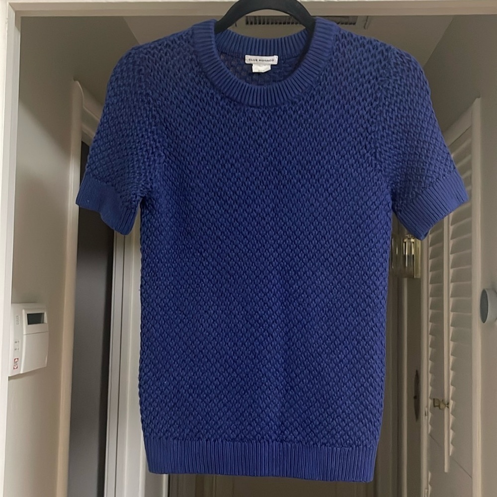 Club Monaco knit shortsleeved pullover EUC